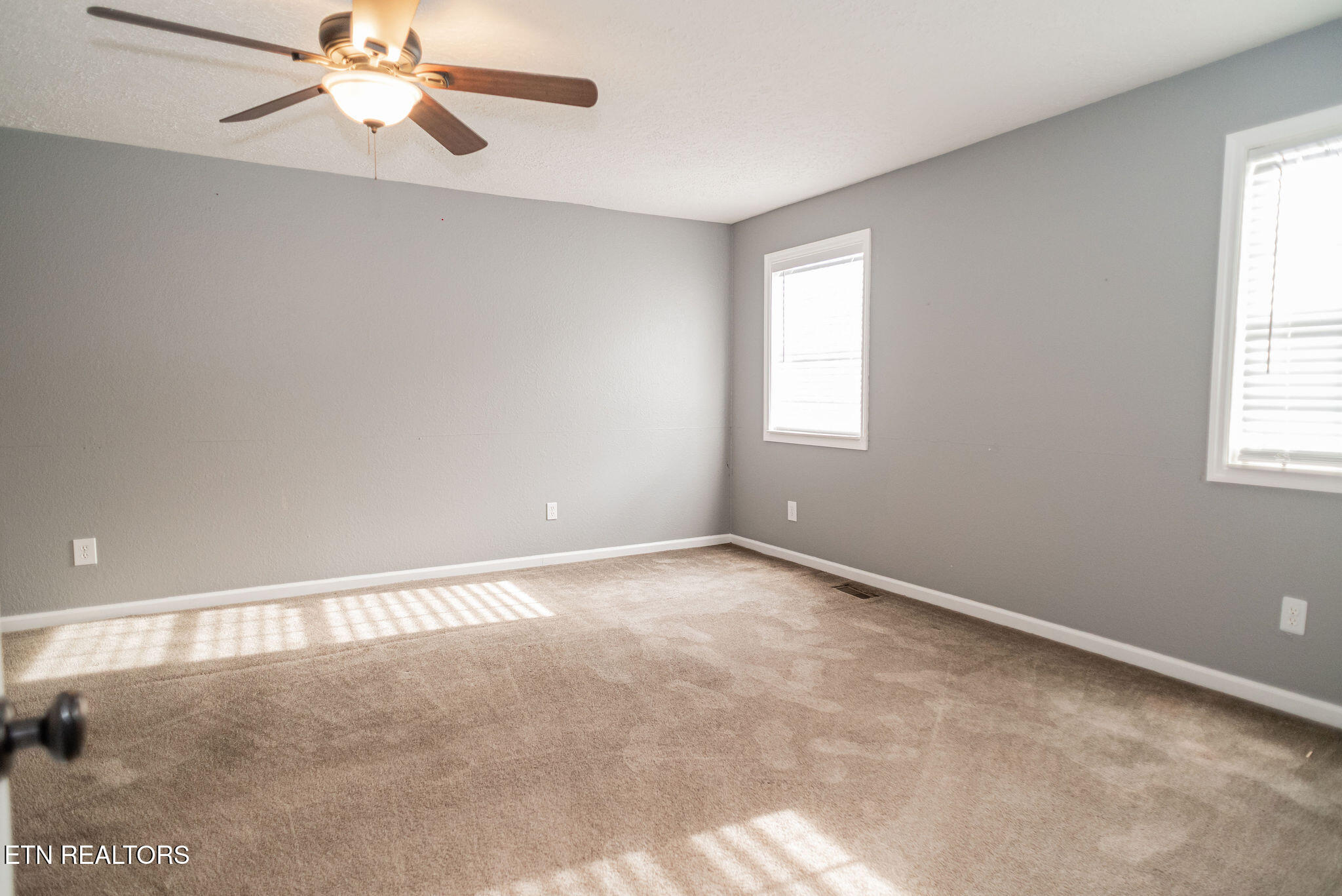 538 Foster Road Lenoir City, TN 37771 - Photo 21 of 34 Upstairs Bedroom 1
