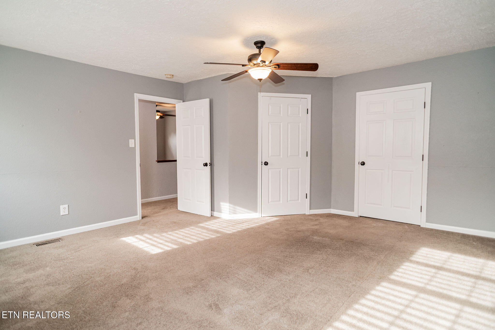 538 Foster Road Lenoir City, TN 37771 - Photo 22 of 34 Upstairs Bedroom 1