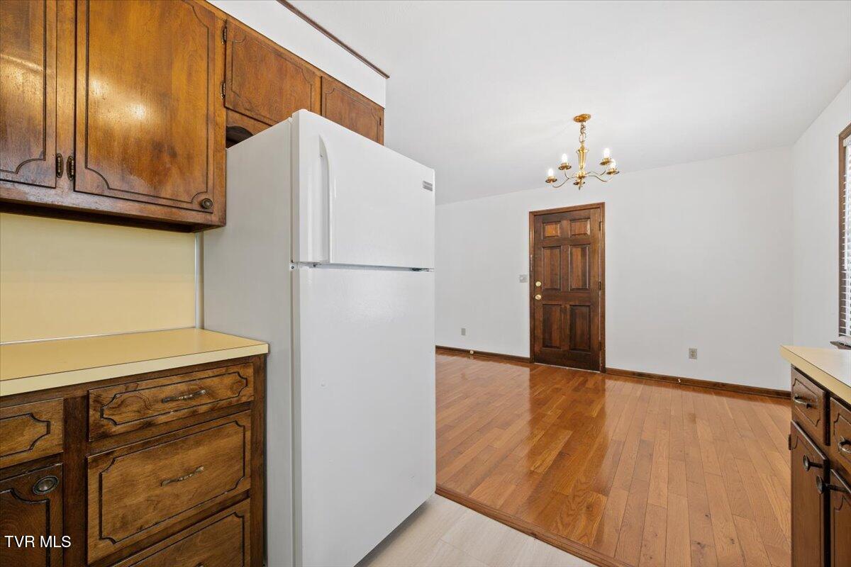 836 Colonial Road Southwest Abingdon, VA 24210 - Photo 15 of 35 15-HPO2248