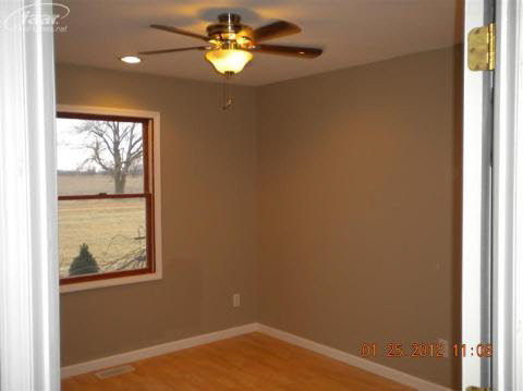 8477 Whitney Road Gaines, MI 48436 - Photo 8 of 14 20208877-7.JPG