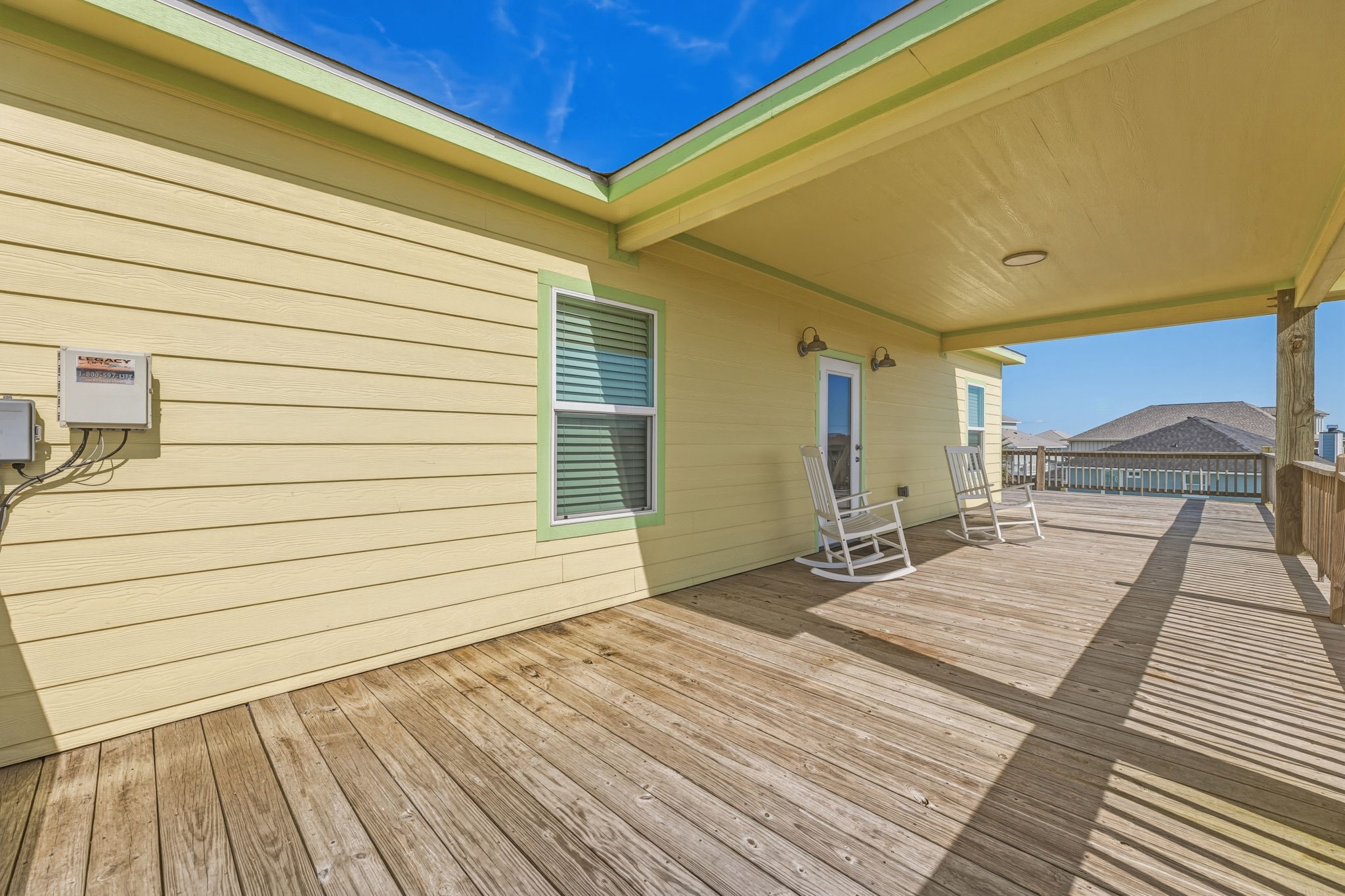 920 Palm View Crystal Beach, TX 77650 - Photo 9 of 26 a view of a two chairs in the balcony