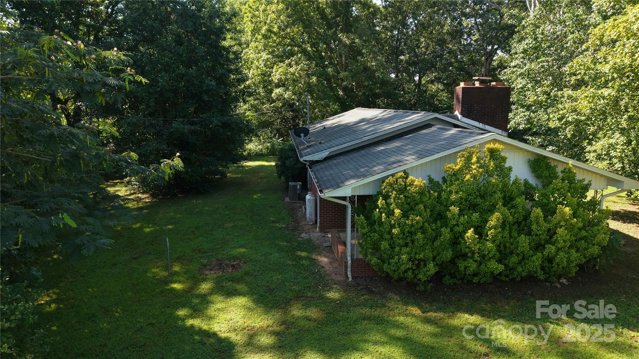 185 Waycaster Road Marion, NC 28752 - Photo 31 of 32 Gallery Image 31
