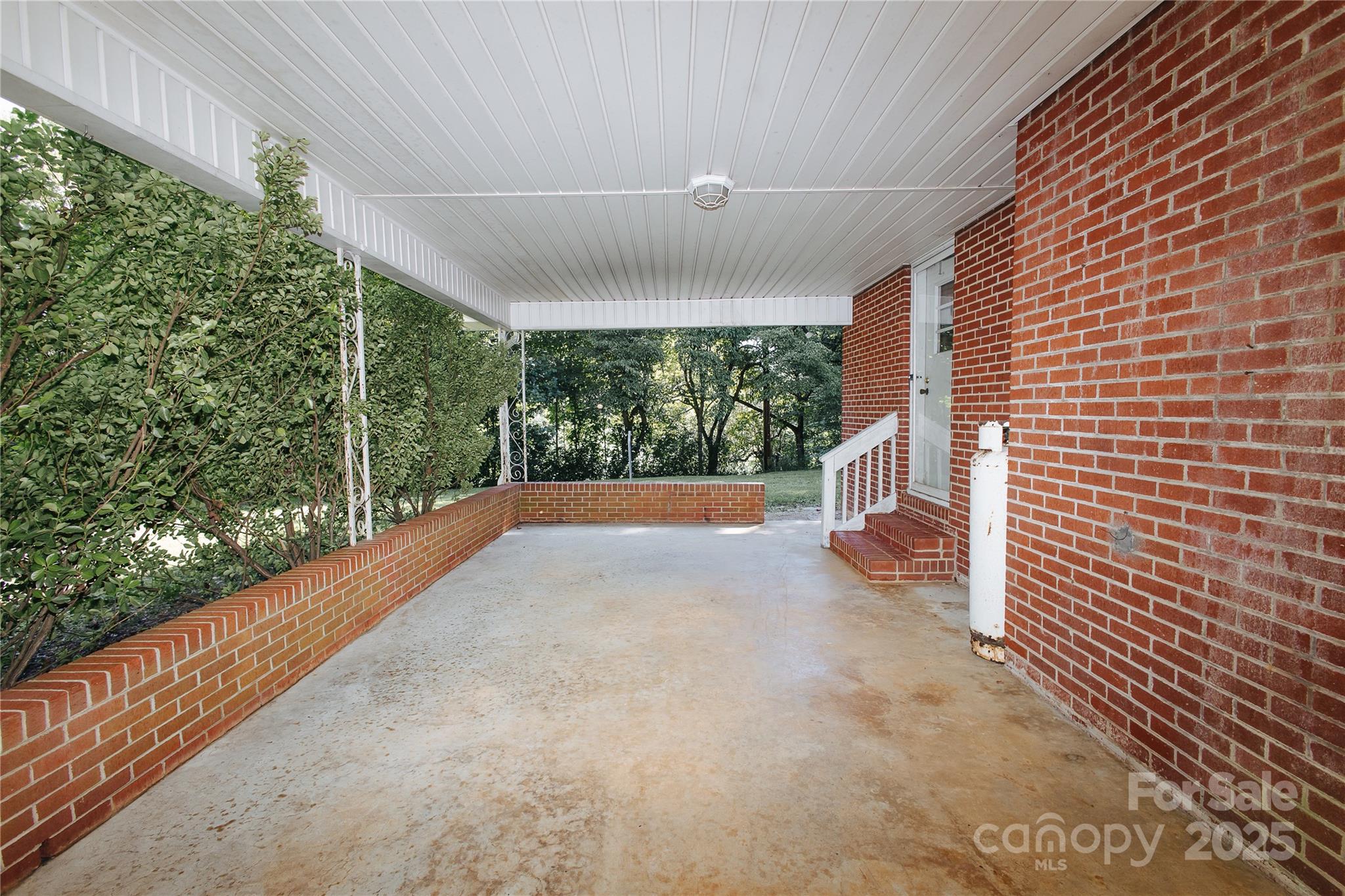 185 Waycaster Road Marion, NC 28752 - Photo 7 of 32 Gallery Image 7