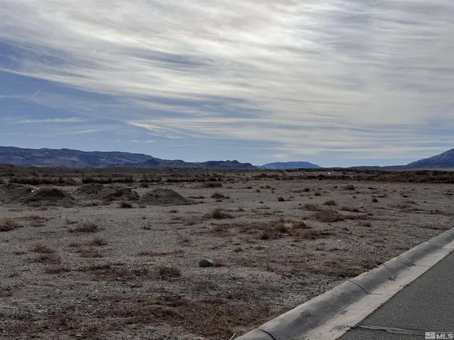 $23,000 | 240 Sage Street, Hawthorne, NV 89415