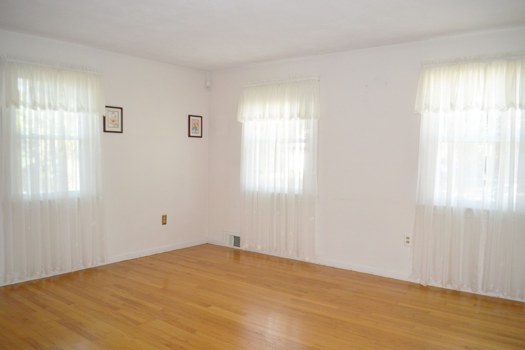 50 Arliss Street Springfield, MA 01109 - Photo 14 of 30 Gallery Image 14