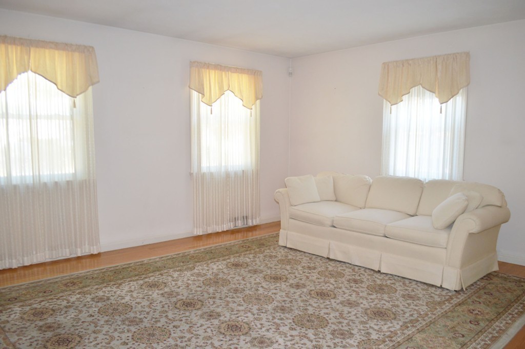 50 Arliss Street Springfield, MA 01109 - Photo 16 of 30 Gallery Image 16
