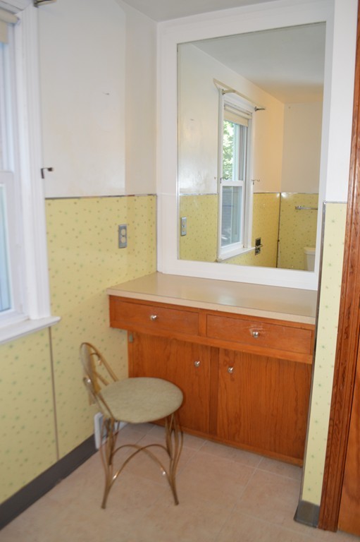 50 Arliss Street Springfield, MA 01109 - Photo 19 of 30 Gallery Image 19