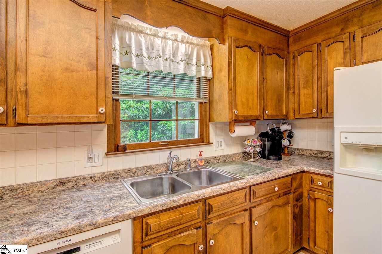 415 Spring Meadow Road Simpsonville, SC 29680 - Photo 17 of 34 Gallery Image 17