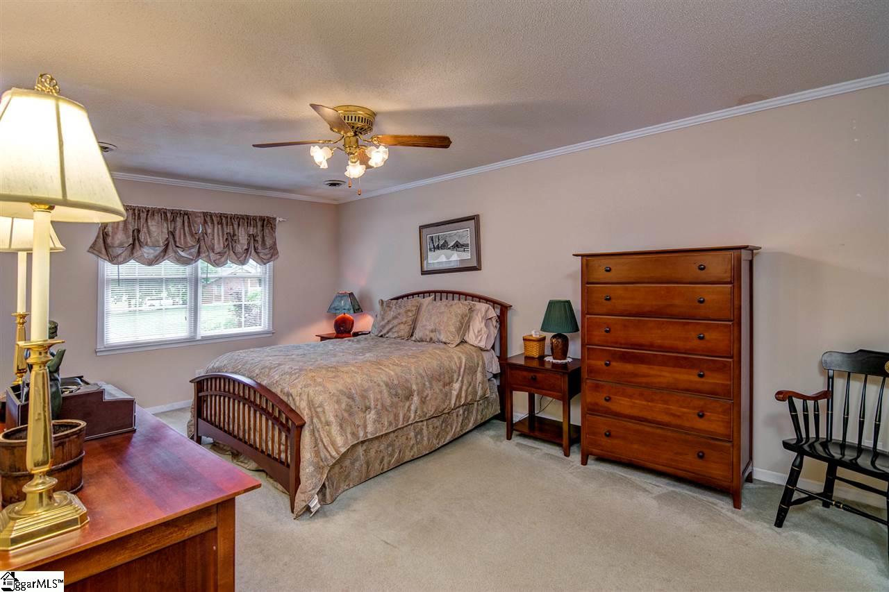 415 Spring Meadow Road Simpsonville, SC 29680 - Photo 25 of 34 Gallery Image 25