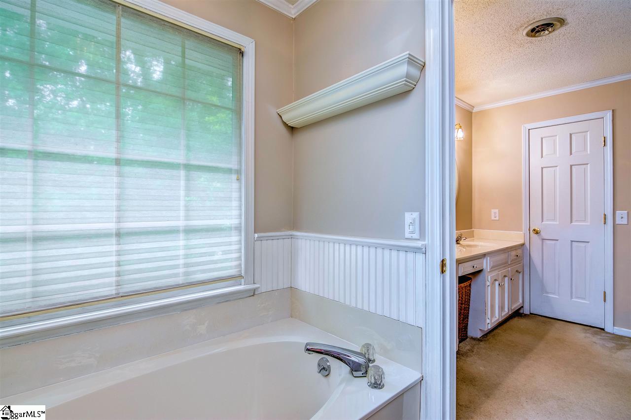415 Spring Meadow Road Simpsonville, SC 29680 - Photo 28 of 34 Gallery Image 28