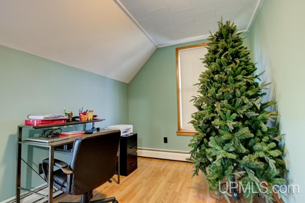 4316 D Road Bark River, MI 49807 - Photo 33 of 54