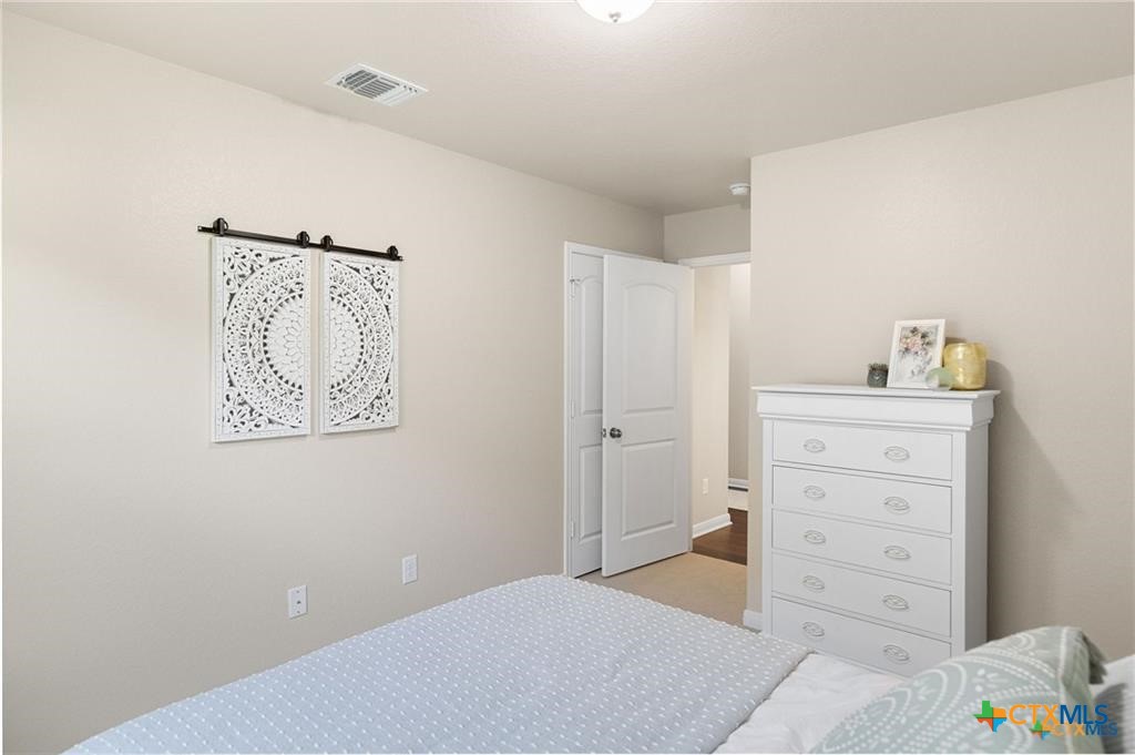 3002 Clevelander Drive Temple, TX 76504 - Photo 27 of 33 Bedroom w/ Queen beds