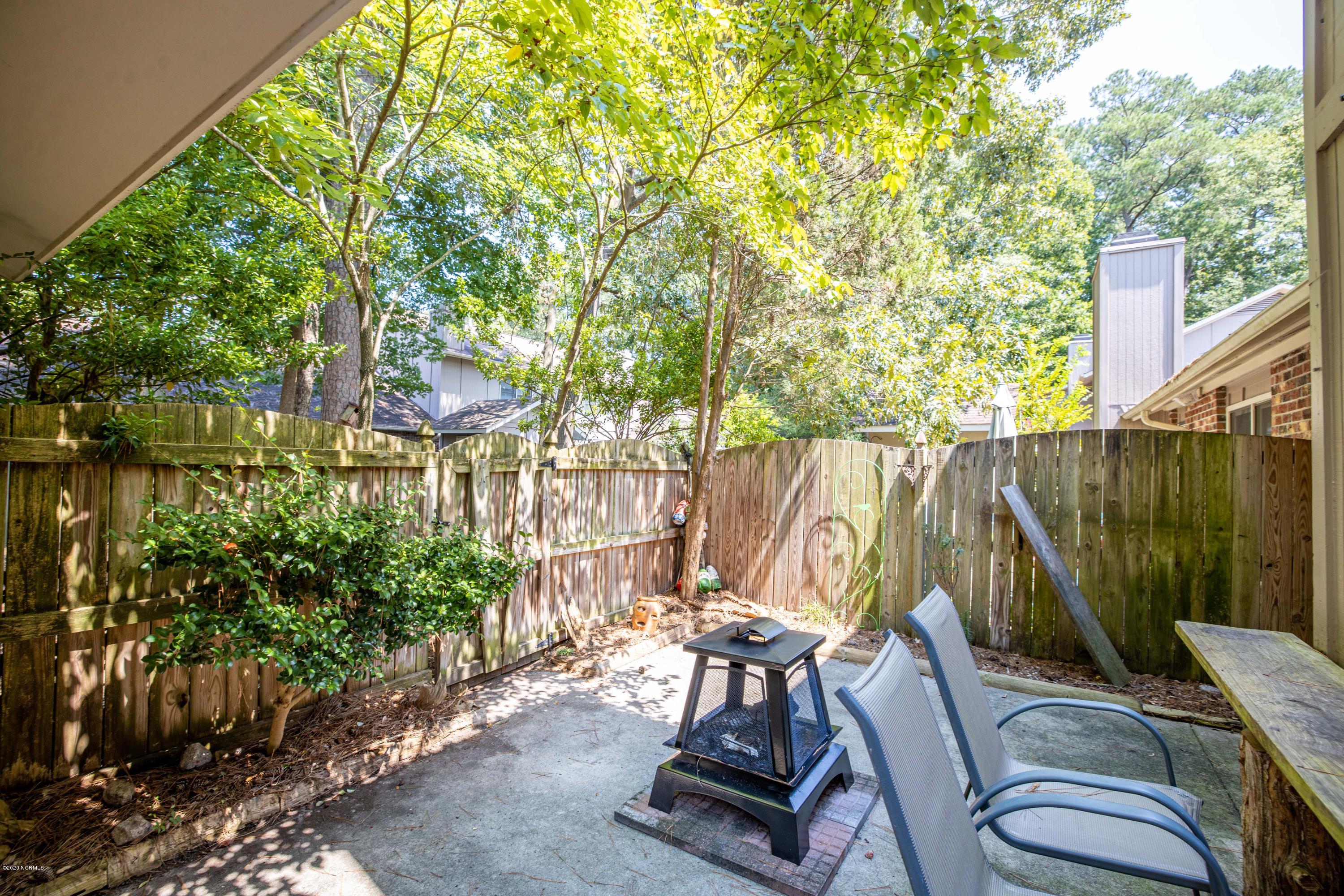2005 Quail Ridge Road, Unit D Greenville, NC 27858 - Photo 26 of 31 2005 D Quail Ridge-4