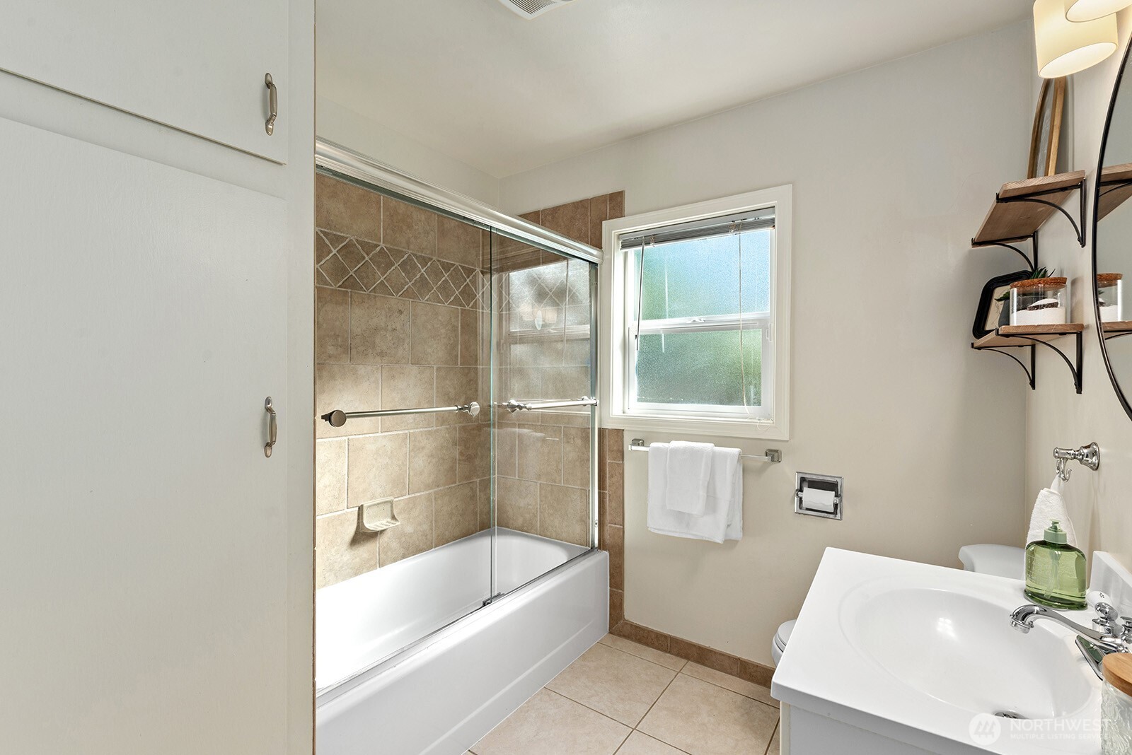 3610 Southwest Kenyon Street Seattle, WA 98126 - Photo 23 of 32 Gallery Image 23