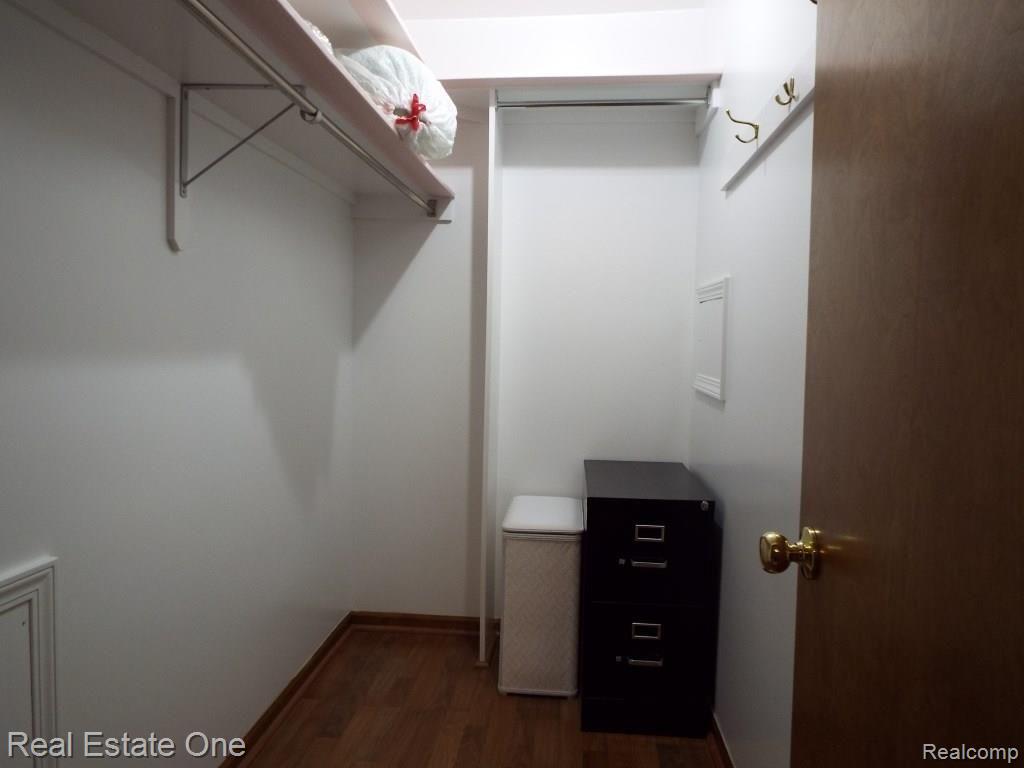 23089 Farmington Road Farmington, MI 48336 - Photo 27 of 38 walk-in closet.JPG