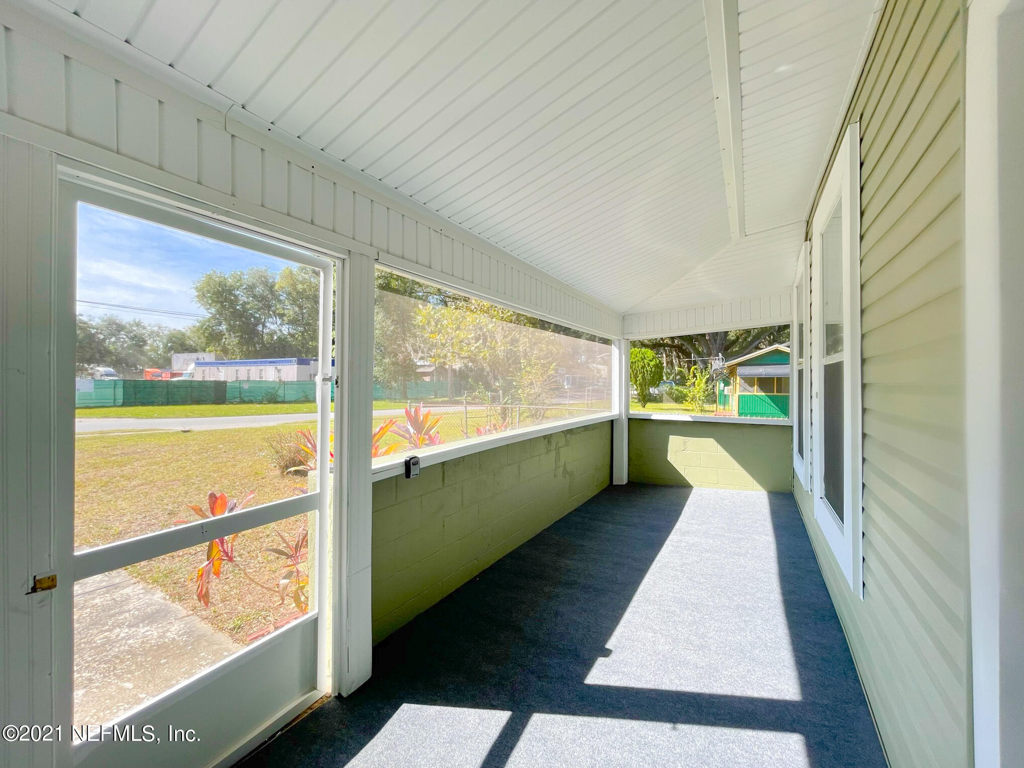 2157 Jernigan Road Jacksonville, FL 32207 - Photo 27 of 37 27 - Front porch