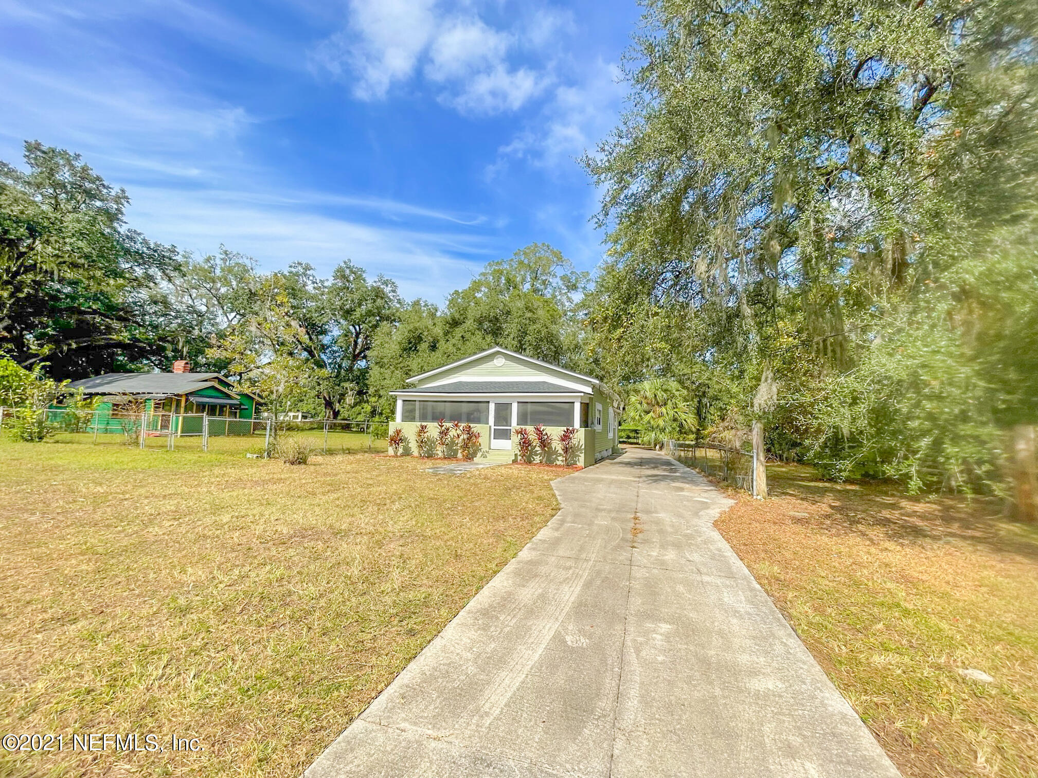 2157 Jernigan Road Jacksonville, FL 32207 - Photo 36 of 37 36 - Front
