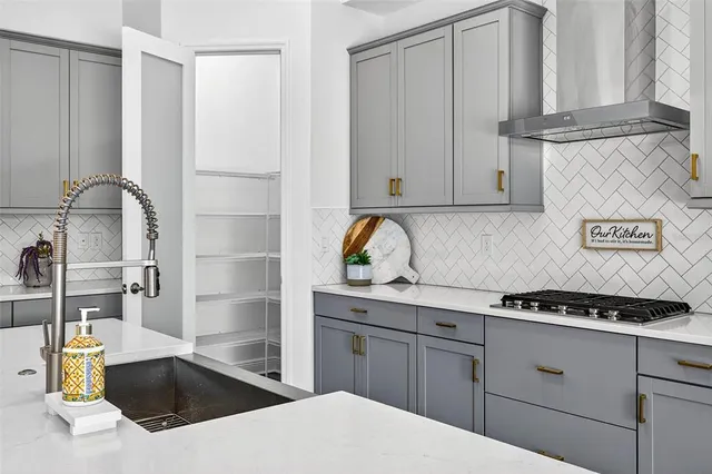 a view of livingroom with furniture and wooden floor