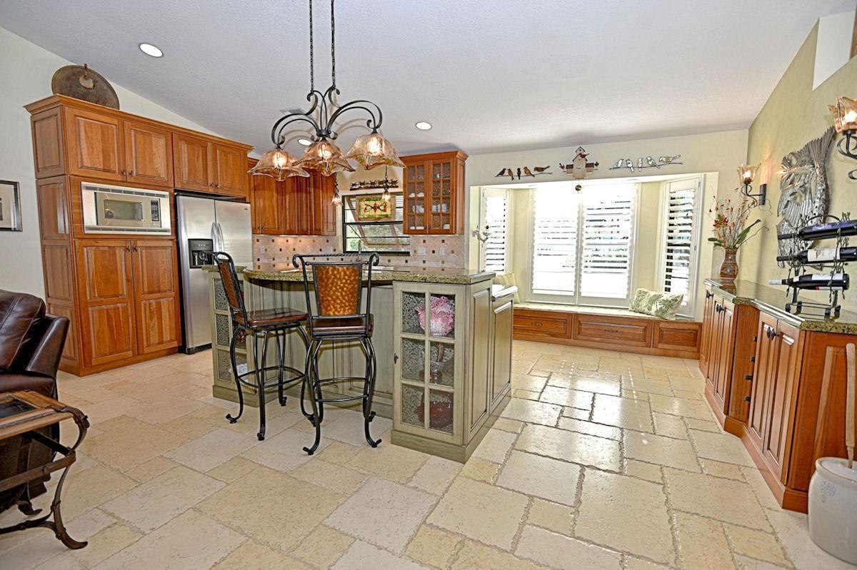 12899 Barrow Road North Palm Beach, FL 33408 - Photo 4 of 25 5-svs5KiizTamHa2cvjQtY_thumbnail%5B2%5D
