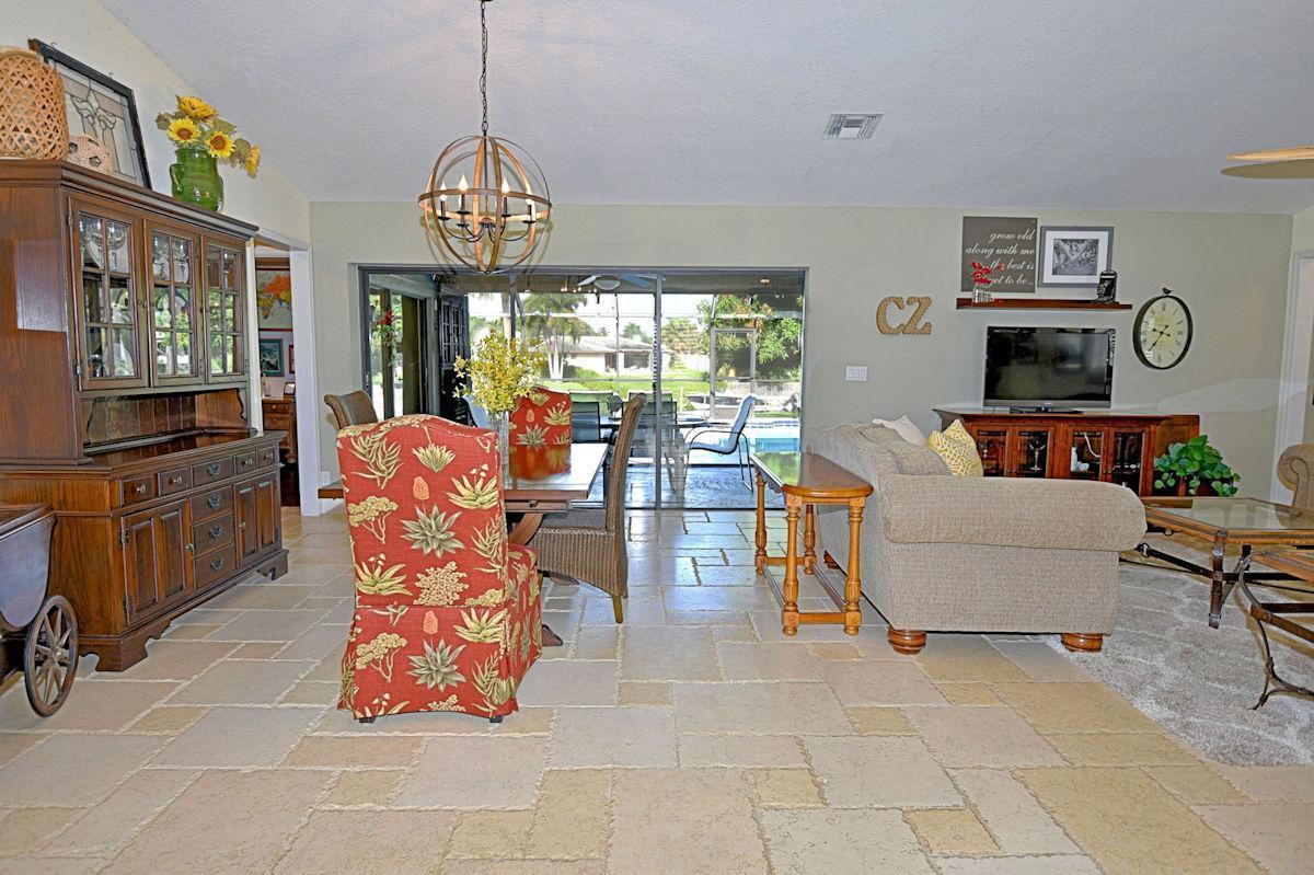 12899 Barrow Road North Palm Beach, FL 33408 - Photo 6 of 25 7-UDElEE7T6Khh7qvZG8YZ_thumbnail%5B3%5D%