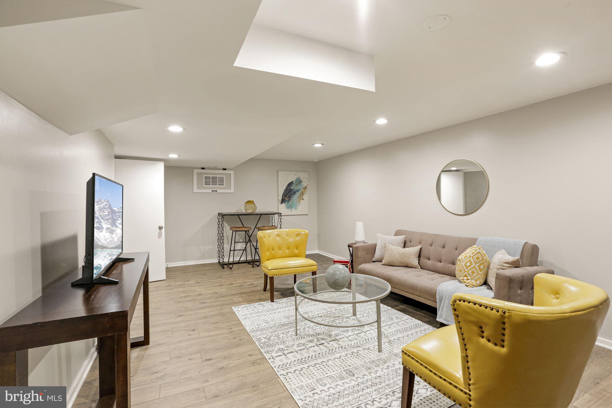 8704 Streamview Road Potomac, MD 20854 - Photo 24 of 32 Gallery Image 24