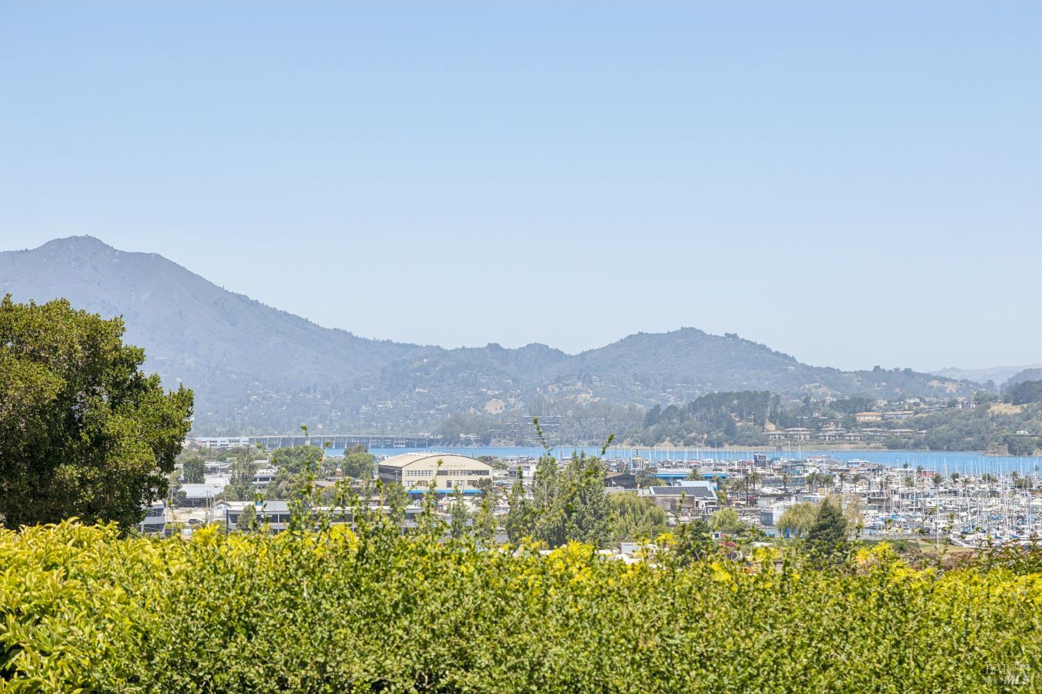 149 Filbert Avenue, Unit 147 Sausalito, CA 94965 - Photo 5 of 43