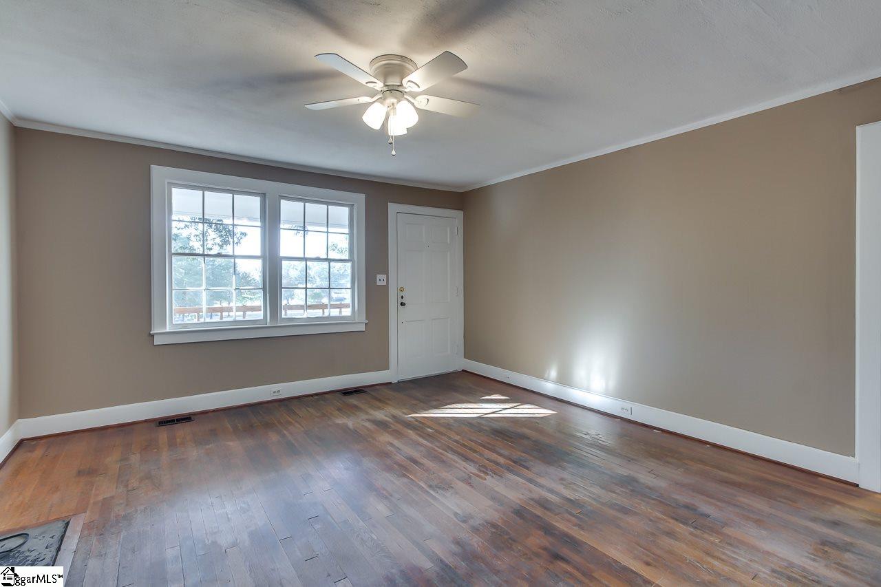 3409 Saluda Dam Road Easley, SC 29640 - Photo 5 of 33 Gallery Image 5