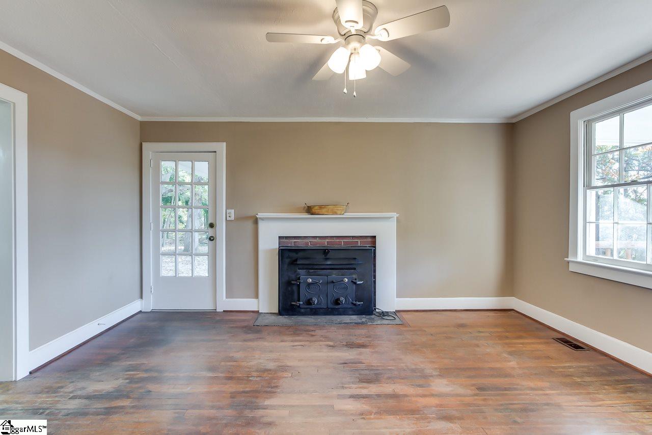 3409 Saluda Dam Road Easley, SC 29640 - Photo 7 of 33 Gallery Image 7