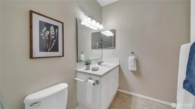 $385,000 | 2104 Palisade Boulevard, Unit B7, DuPont, WA 98327