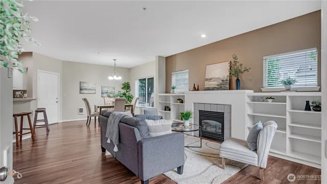 $385,000 | 2104 Palisade Boulevard, Unit B7, DuPont, WA 98327