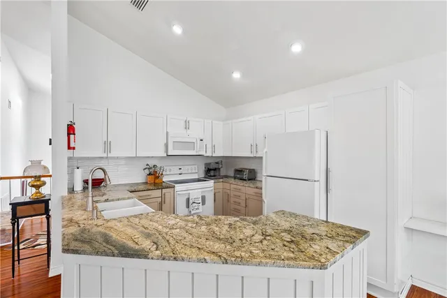 $224,900 | 210 Oak Bay Drive, Unit 1203 1203, Rockport, TX 78382