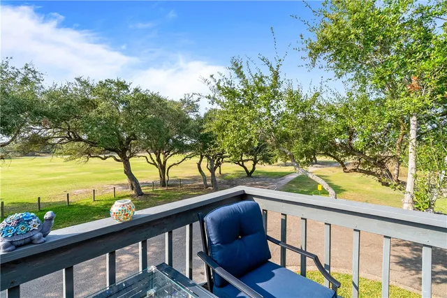 $224,900 | 210 Oak Bay Drive, Unit 1203 1203, Rockport, TX 78382