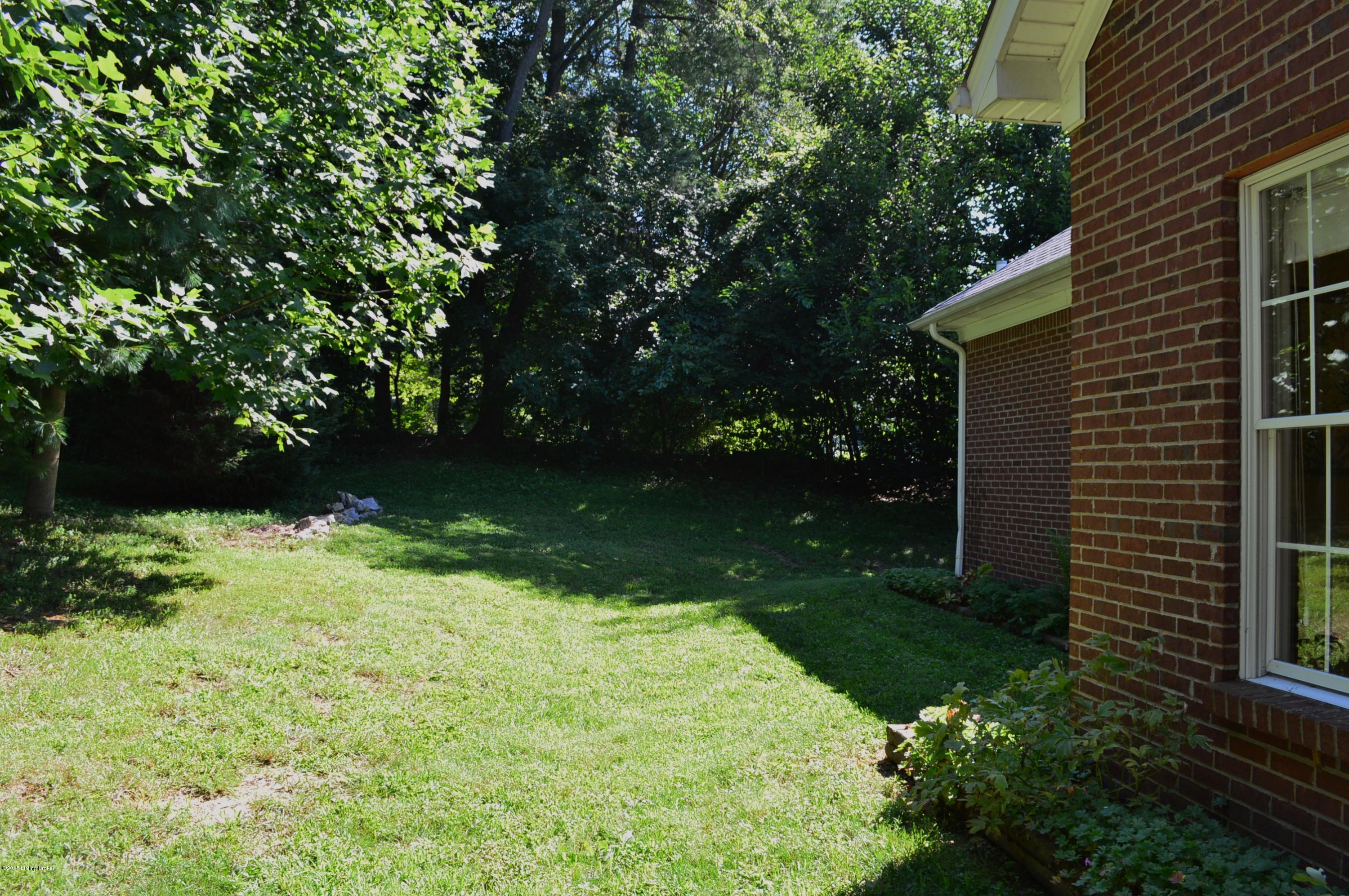 13403 Creekview Road Prospect, KY 40059 - Photo 28 of 34 Backyard offers lots of trees for privacy