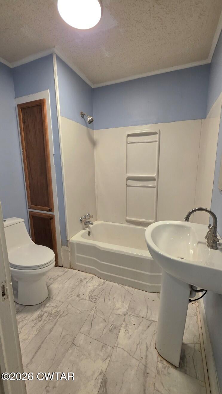 456 Galbraith Avenue Henderson, TN 38340 - Photo 16 of 22 20251223_164022_copy_743x1320_1