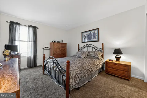 $525,000 | 4 Redbud Drive, Sicklerville, NJ 08081