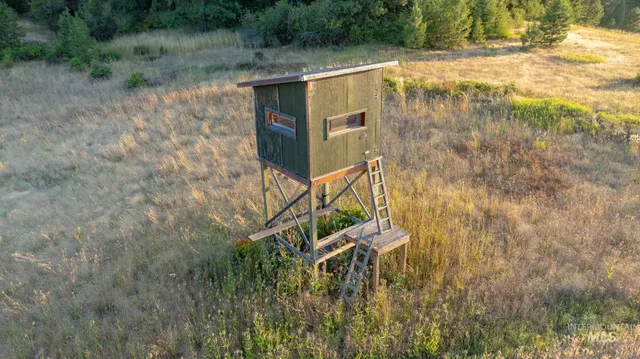 $1,495,000 | 1199 Walker Road, Viola, ID 83872