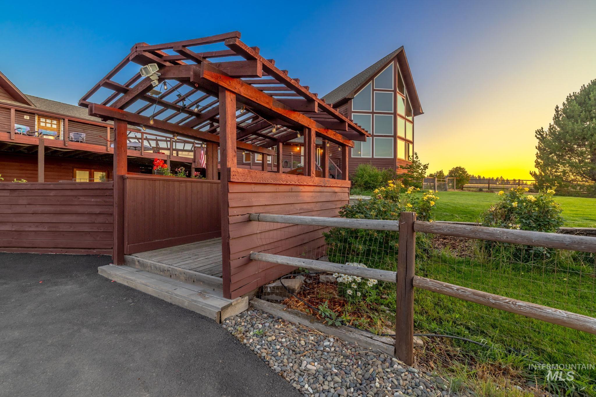 1199 Walker Road Viola, ID 83872 - Photo 4 of 50 View of deck at dusk