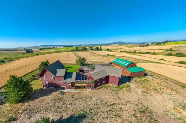 $1,495,000 | 1199 Walker Road, Viola, ID 83872