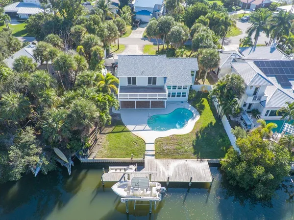 $1,150,000 | 721 Shore Drive, Vero Beach, FL 32963