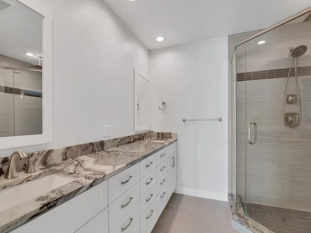 $1,300,000 | 721 Shore Drive, Vero Beach, FL 32963