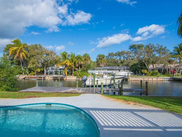 $1,300,000 | 721 Shore Drive, Vero Beach, FL 32963