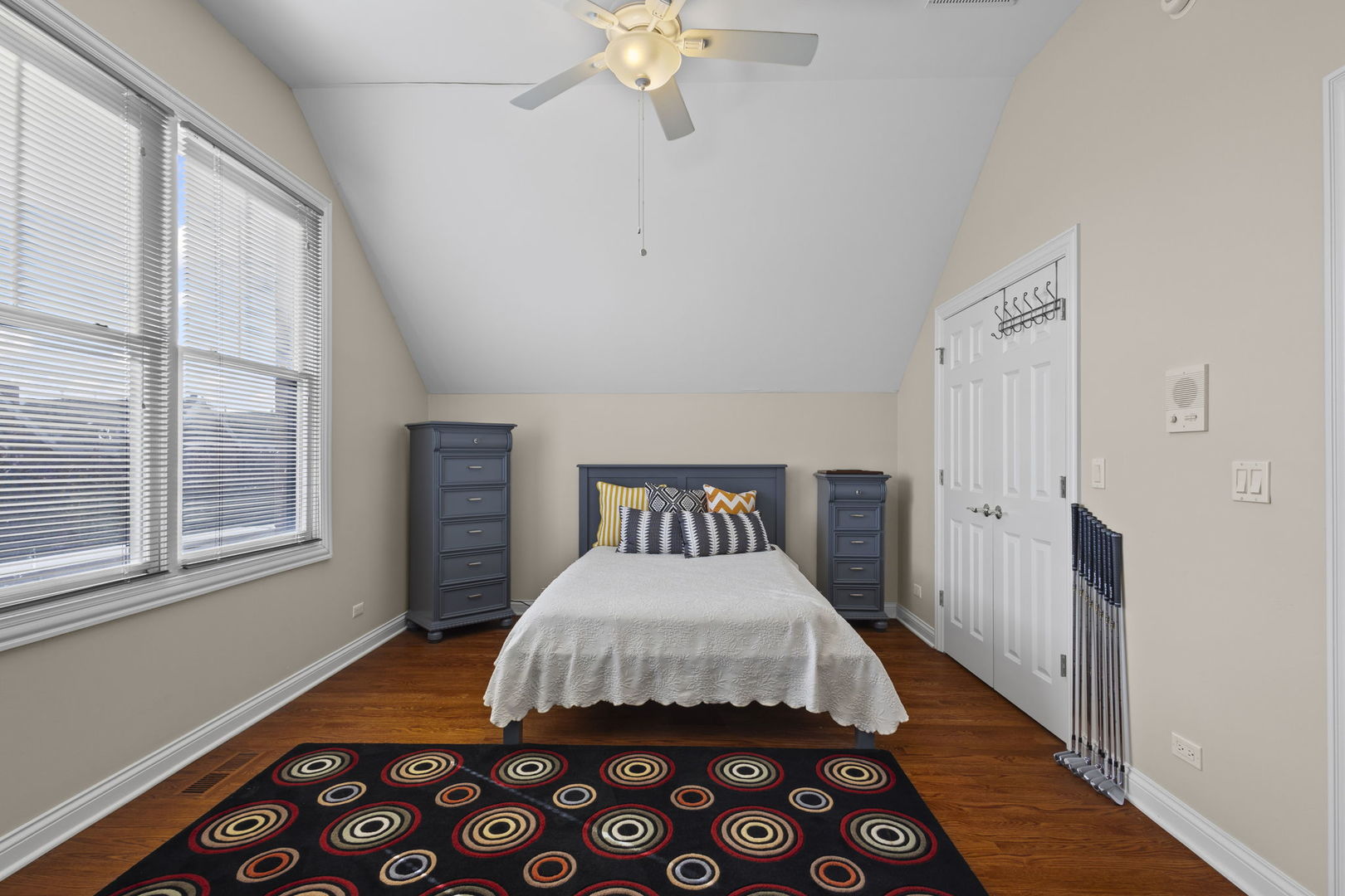 2005 Valor Court Glenview, IL 60026 - Photo 12 of 15 a bedroom with a bed and a window