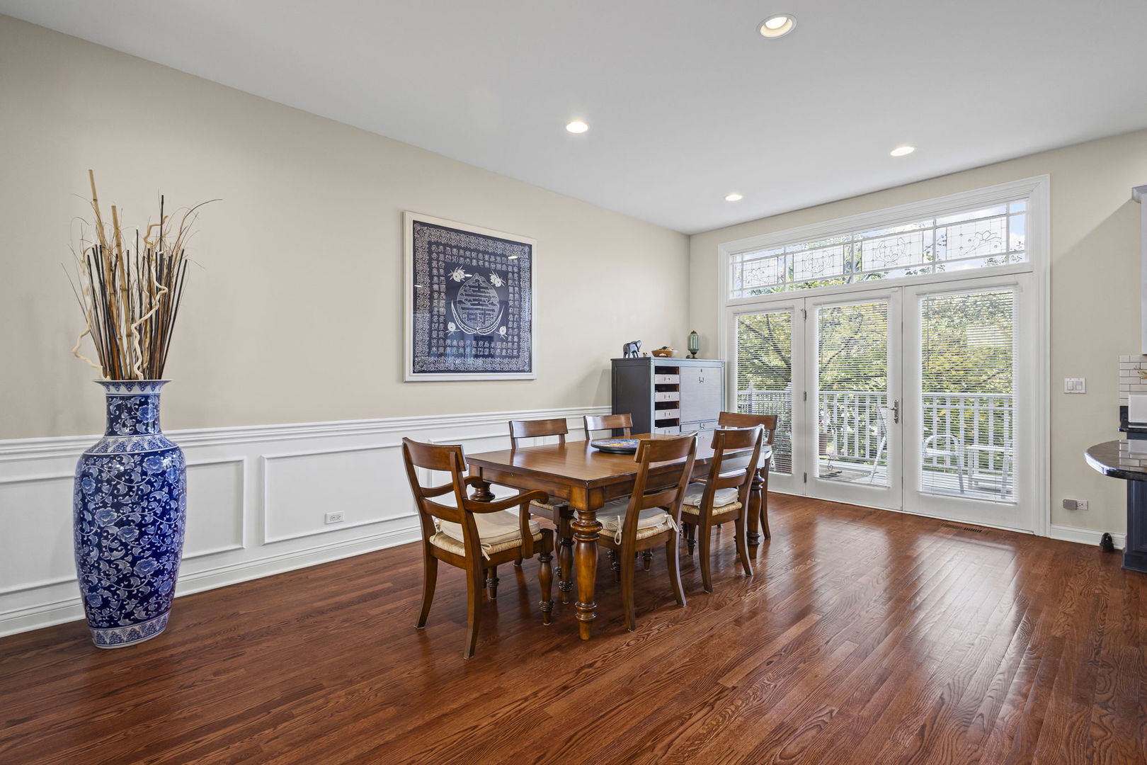 2005 Valor Court Glenview, IL 60026 - Photo 4 of 15 a dining room with furniture wooden floor and a rug