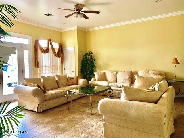 1013 Rosedown Lane Lafayette, LA 70503 - Photo 3 of 16