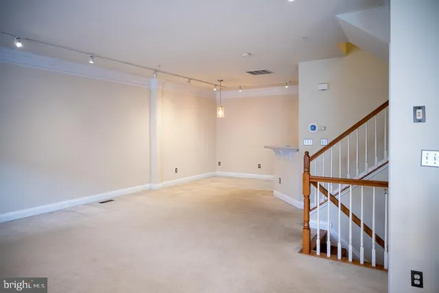 $3,900 | 5115 Grimm Drive, Alexandria, VA 22304