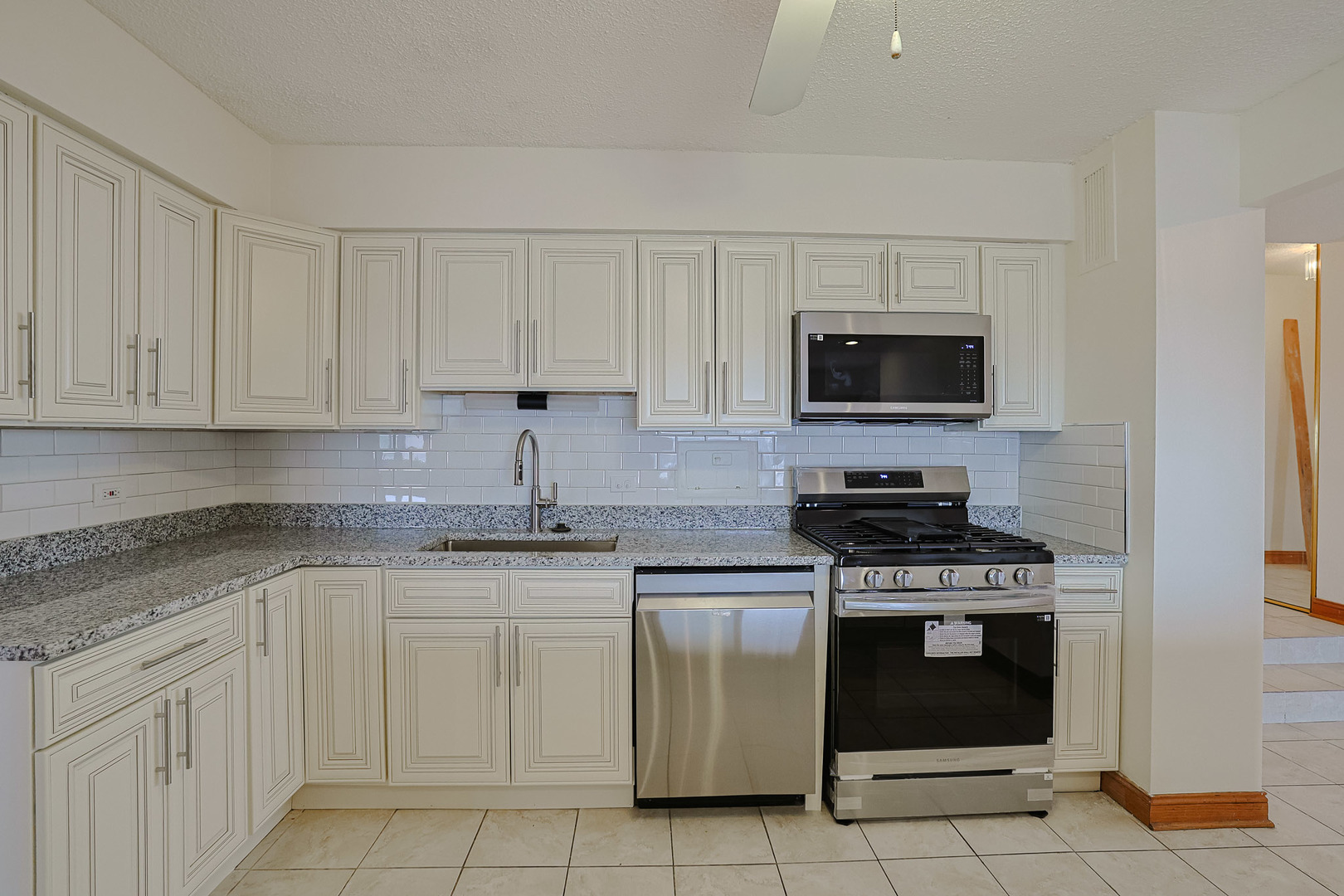 8815 West Golf Road, Unit 6I Niles, IL 60714 - Photo 13 of 28