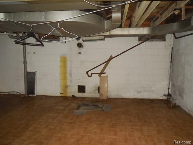 17597 Annchester Road Detroit, MI 48219 - Photo 13 of 13 DSCN3396.jpg