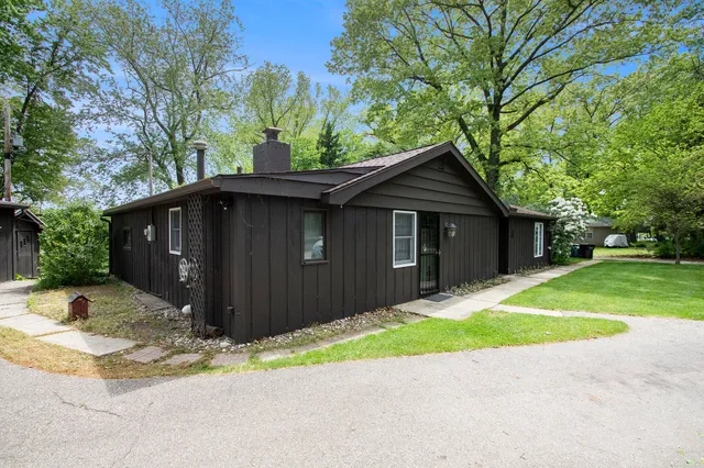 $199,000 | 50177 3rd Street, Dowagiac, MI 49047