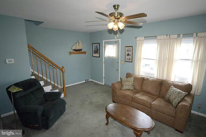 8197 Gray Haven Road Baltimore, MD 21222 - Photo 8 of 21 Living Room