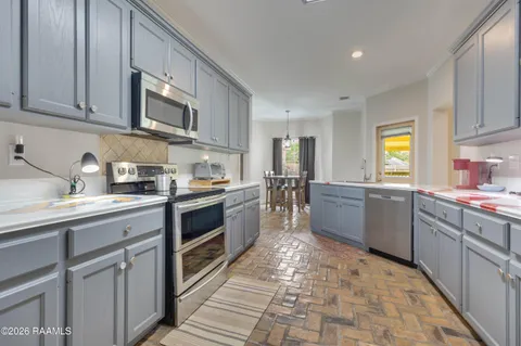 $260,000 | 209 Silver Creek Circle, Lafayette, LA 70508
